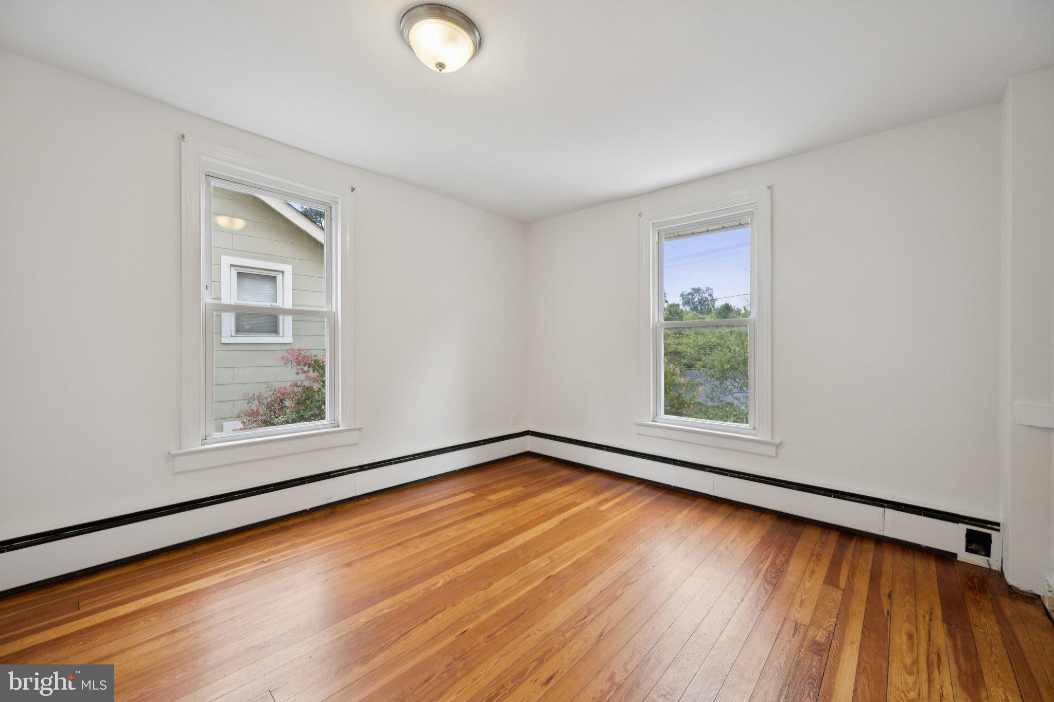 SILVER SPRING - Residential