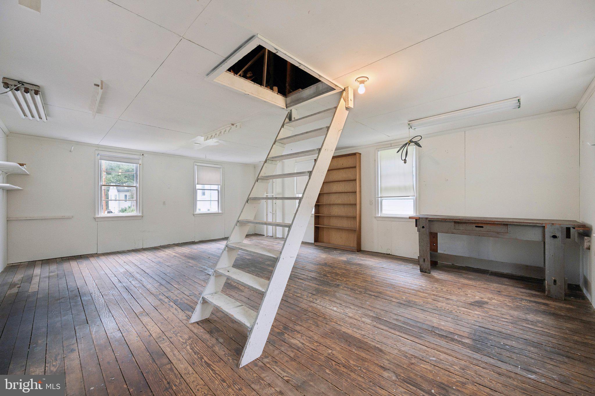 710 SILVER SPRING AVENUE