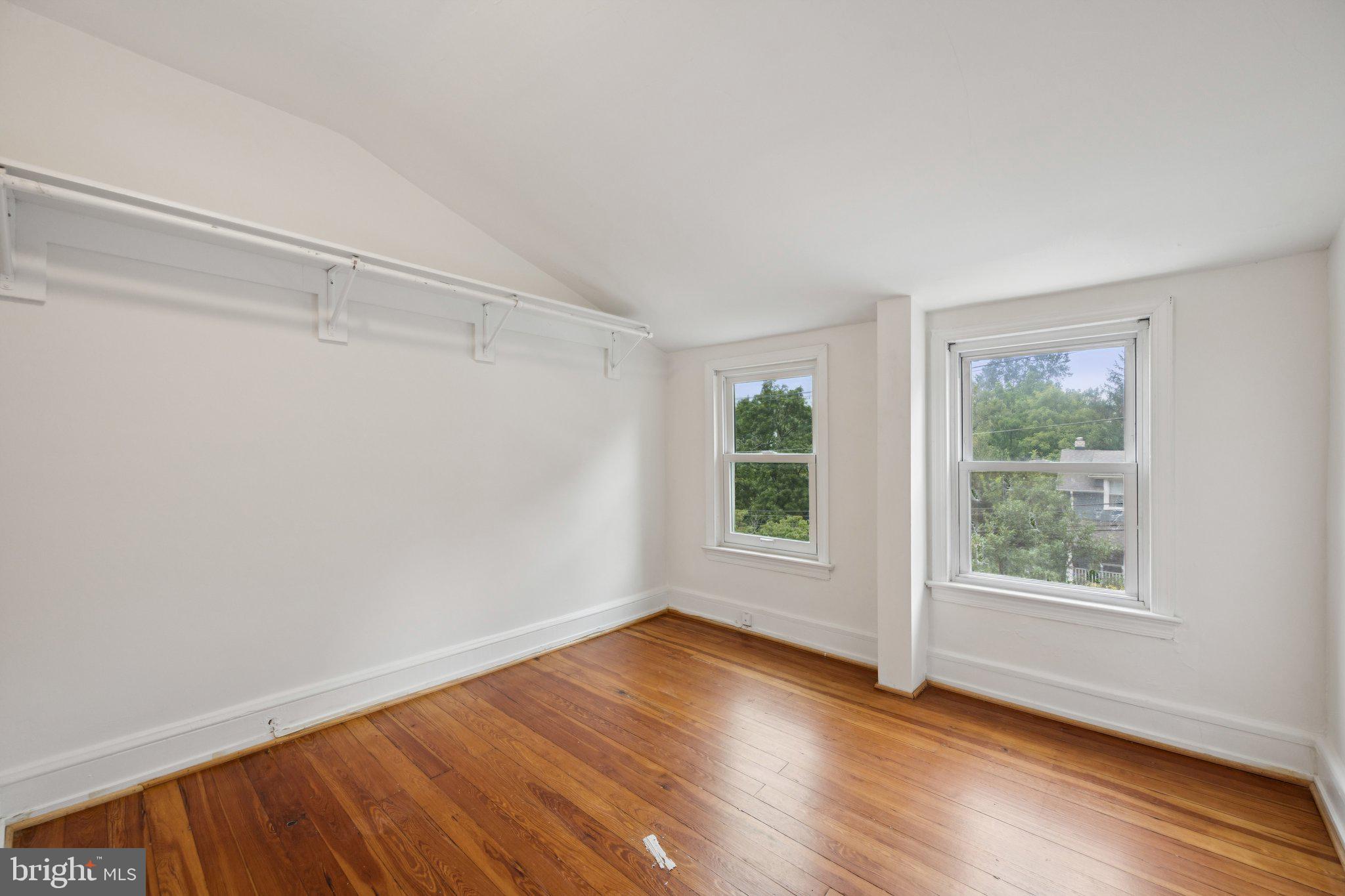 SILVER SPRING - Residential