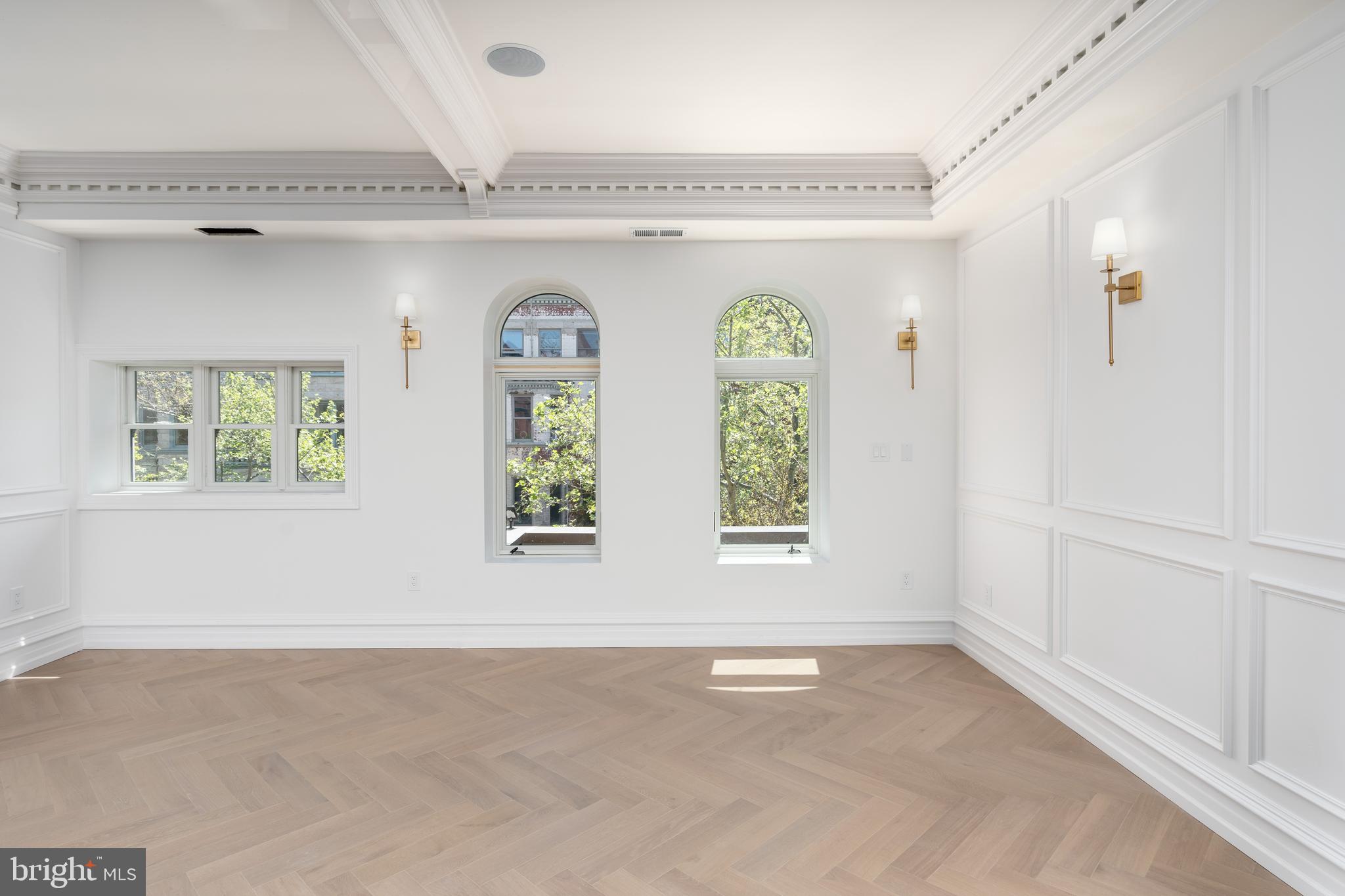 DUPONT CIRCLE - Residential Income