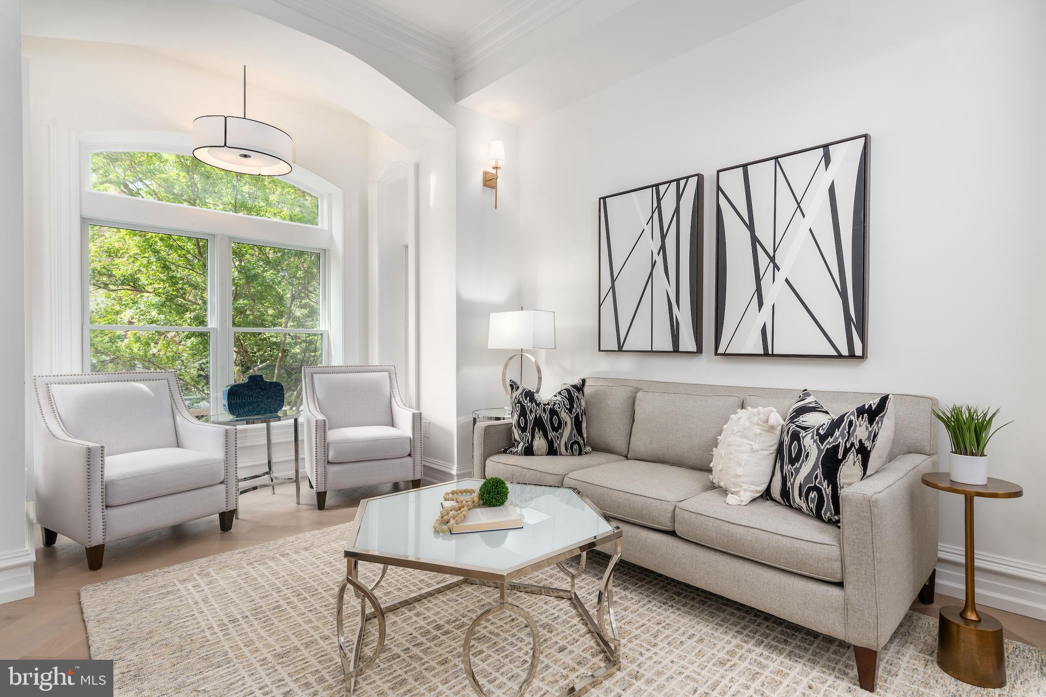 DUPONT CIRCLE - Residential Income