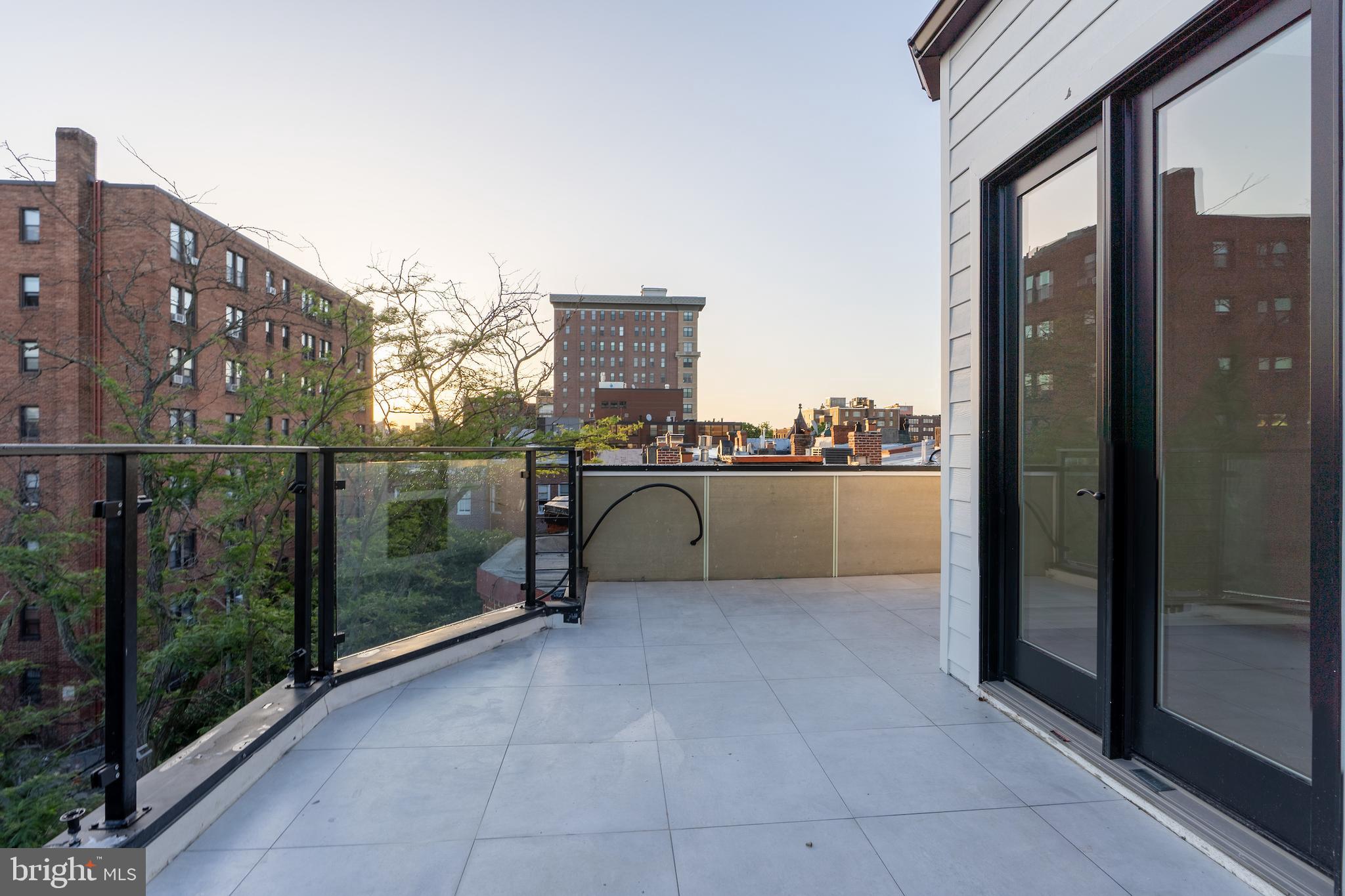 DUPONT CIRCLE - Residential Income