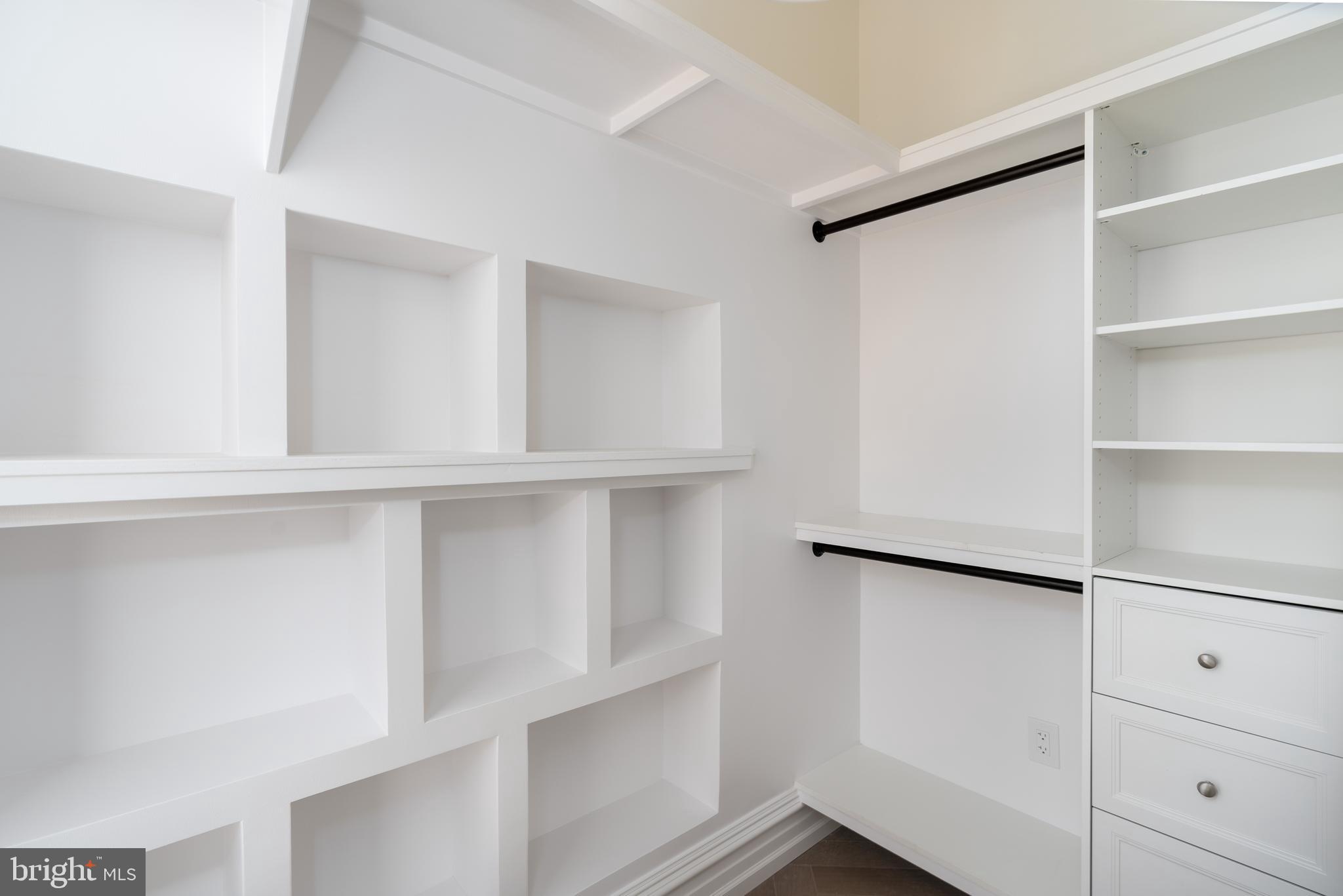 DUPONT CIRCLE - Residential Income
