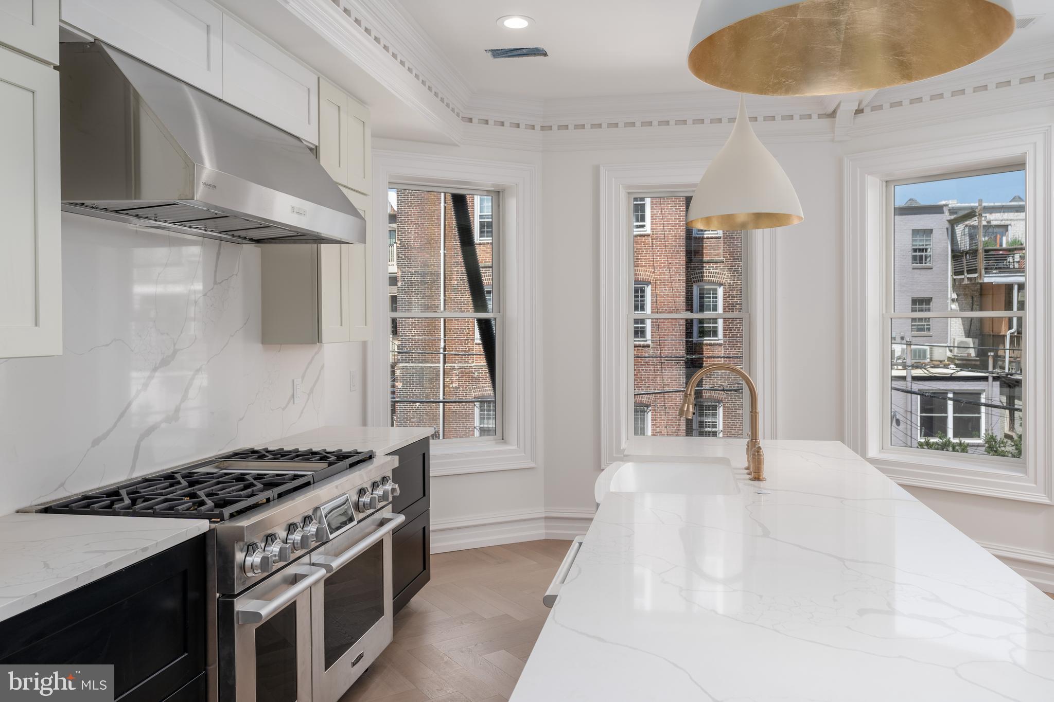 DUPONT CIRCLE - Residential Income