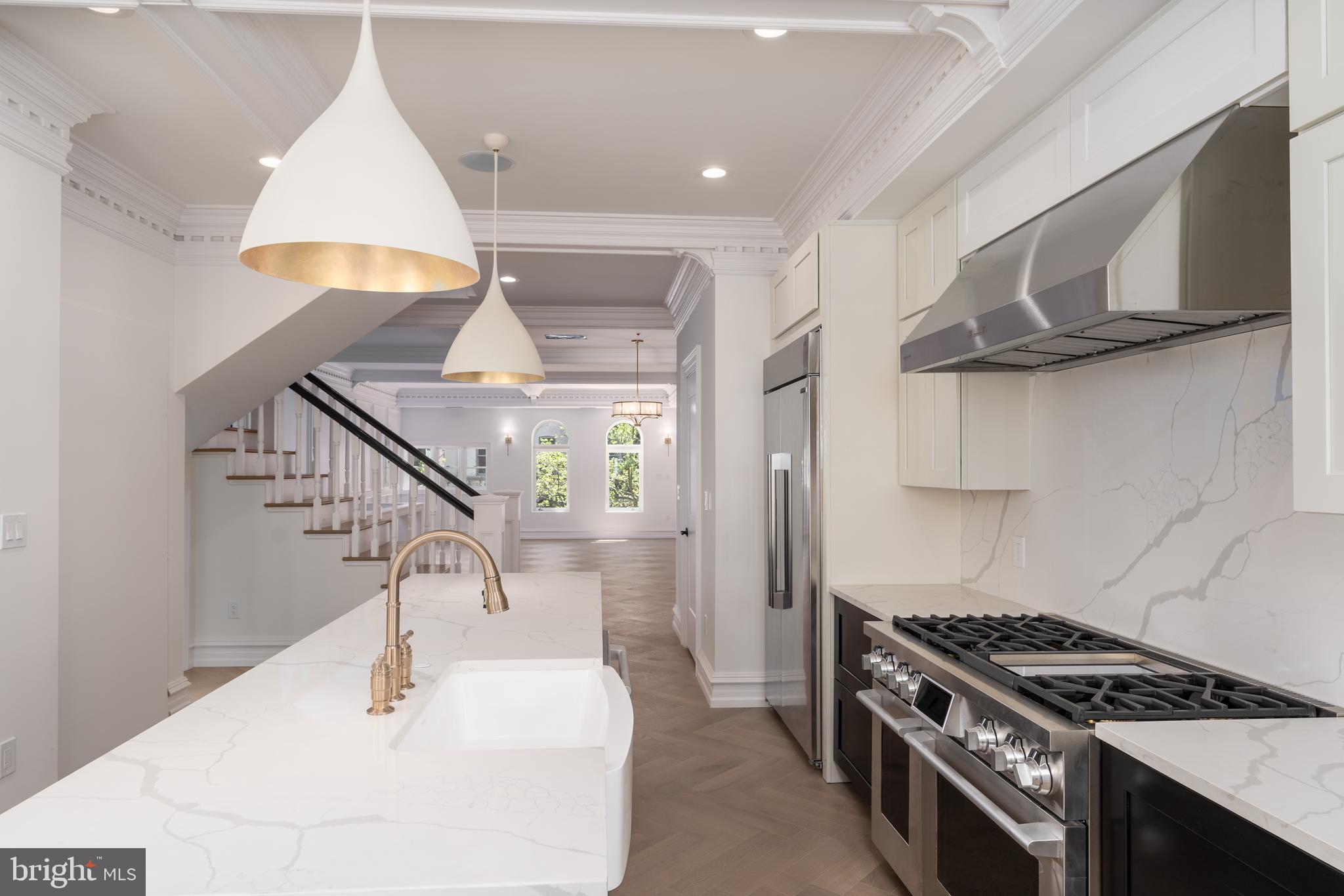 DUPONT CIRCLE - Residential Income