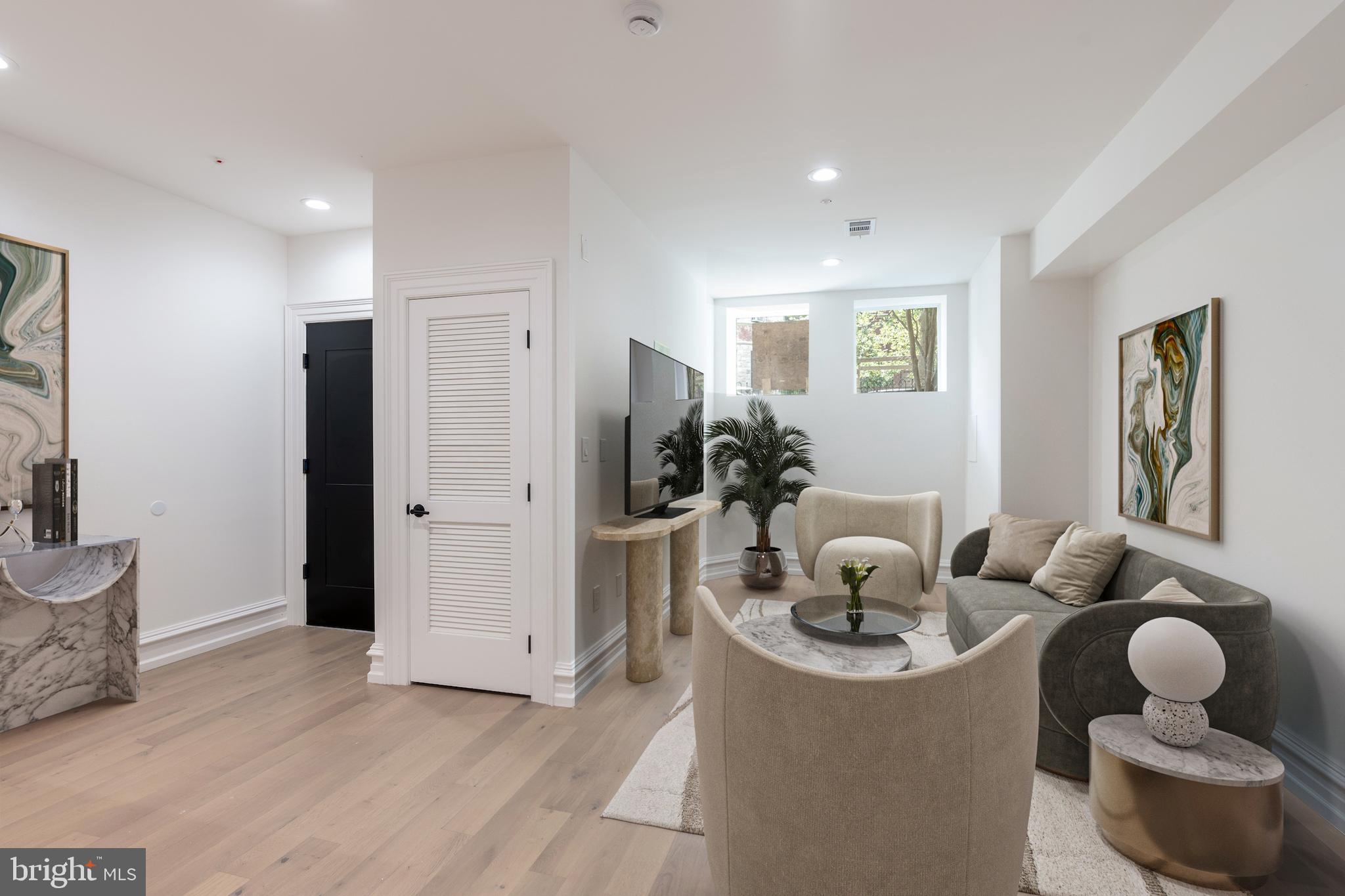 DUPONT CIRCLE - Residential Income