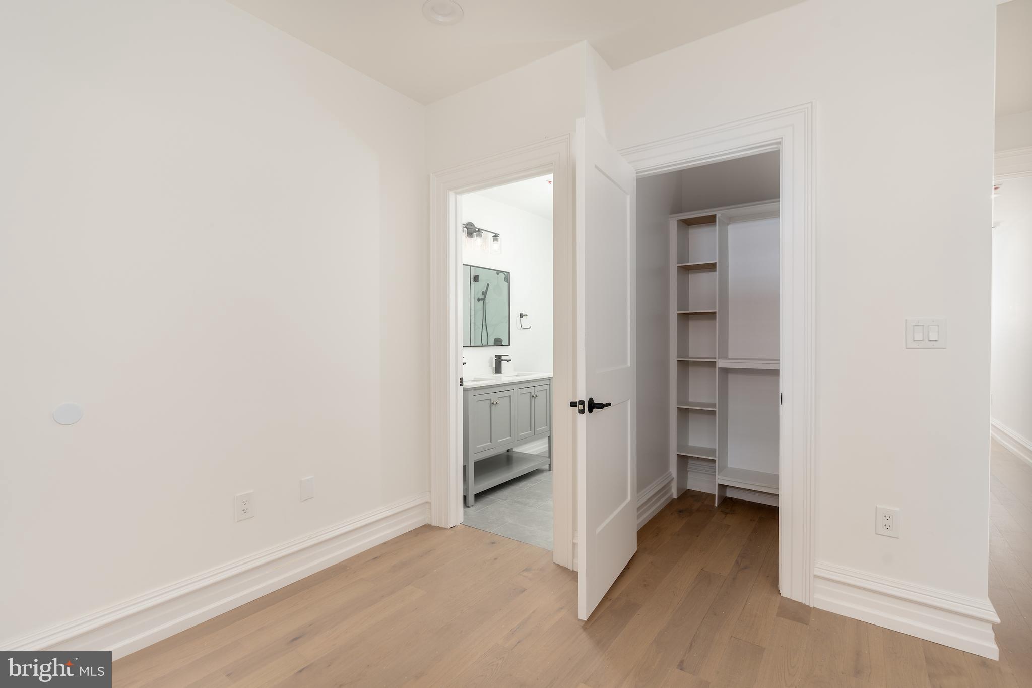 DUPONT CIRCLE - Residential Income
