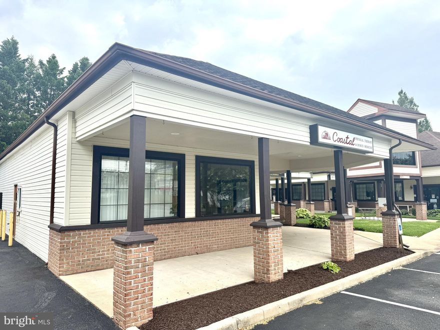 Last tenant was Coastal Physical Therapy and Sports Medicine.

- 1011 Square feet of mostly open space.
- Unit has Waiting area, reception, 1 private office, kitchenette, single bathroom, and storage closet
- Lots of traffic come through the center from DriveTime Driving School and a Daycare Center.