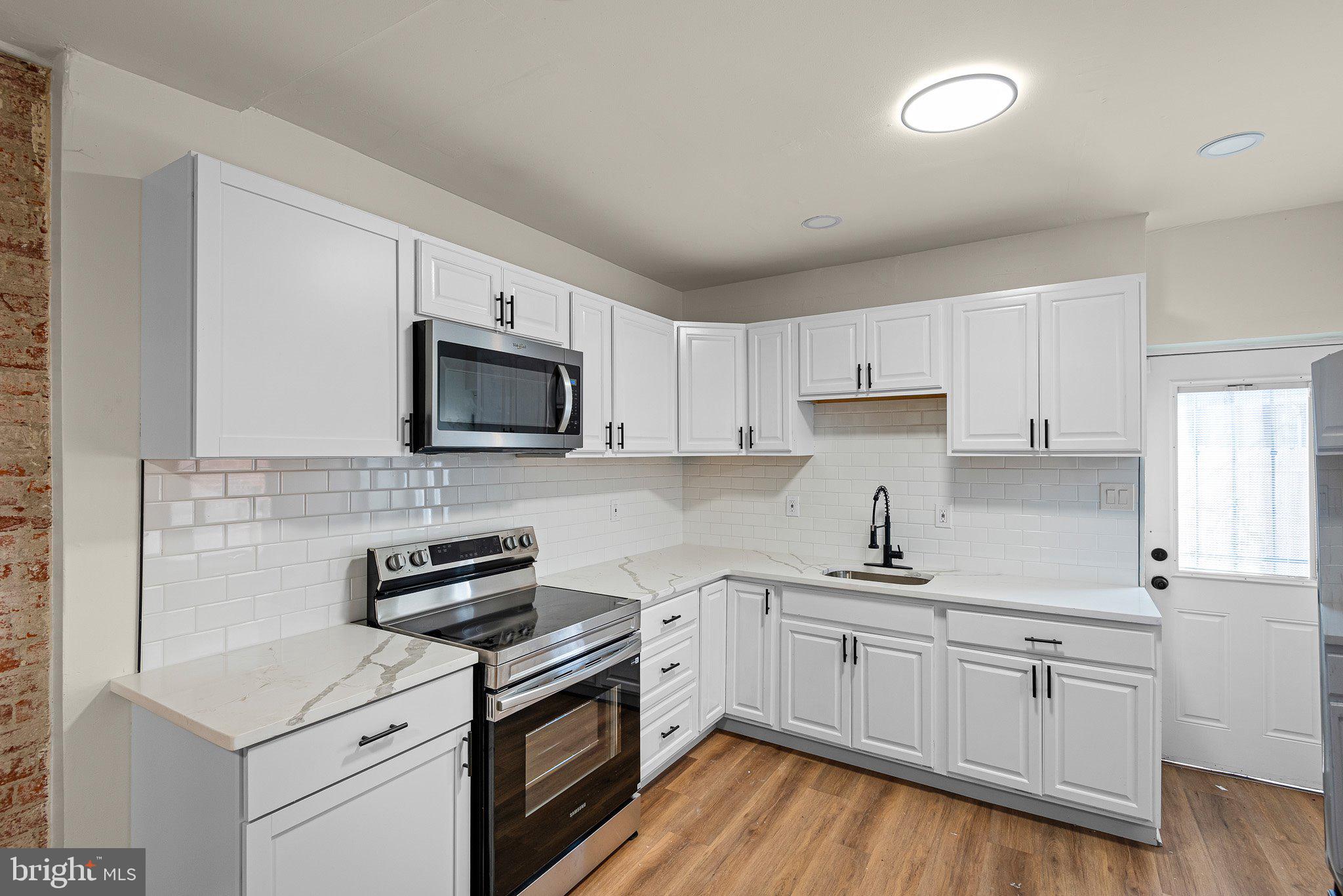 223 W 22ND STREET