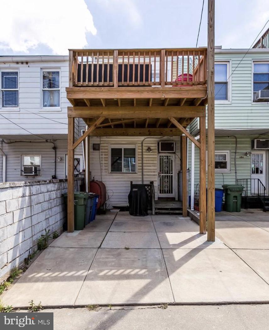 622 S ELLWOOD AVENUE