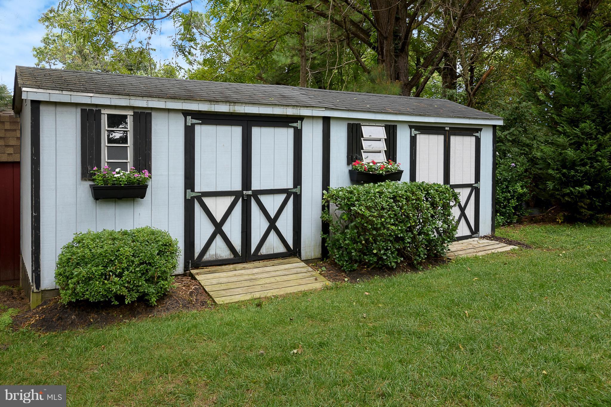 MOUNT HEBRON - Residential