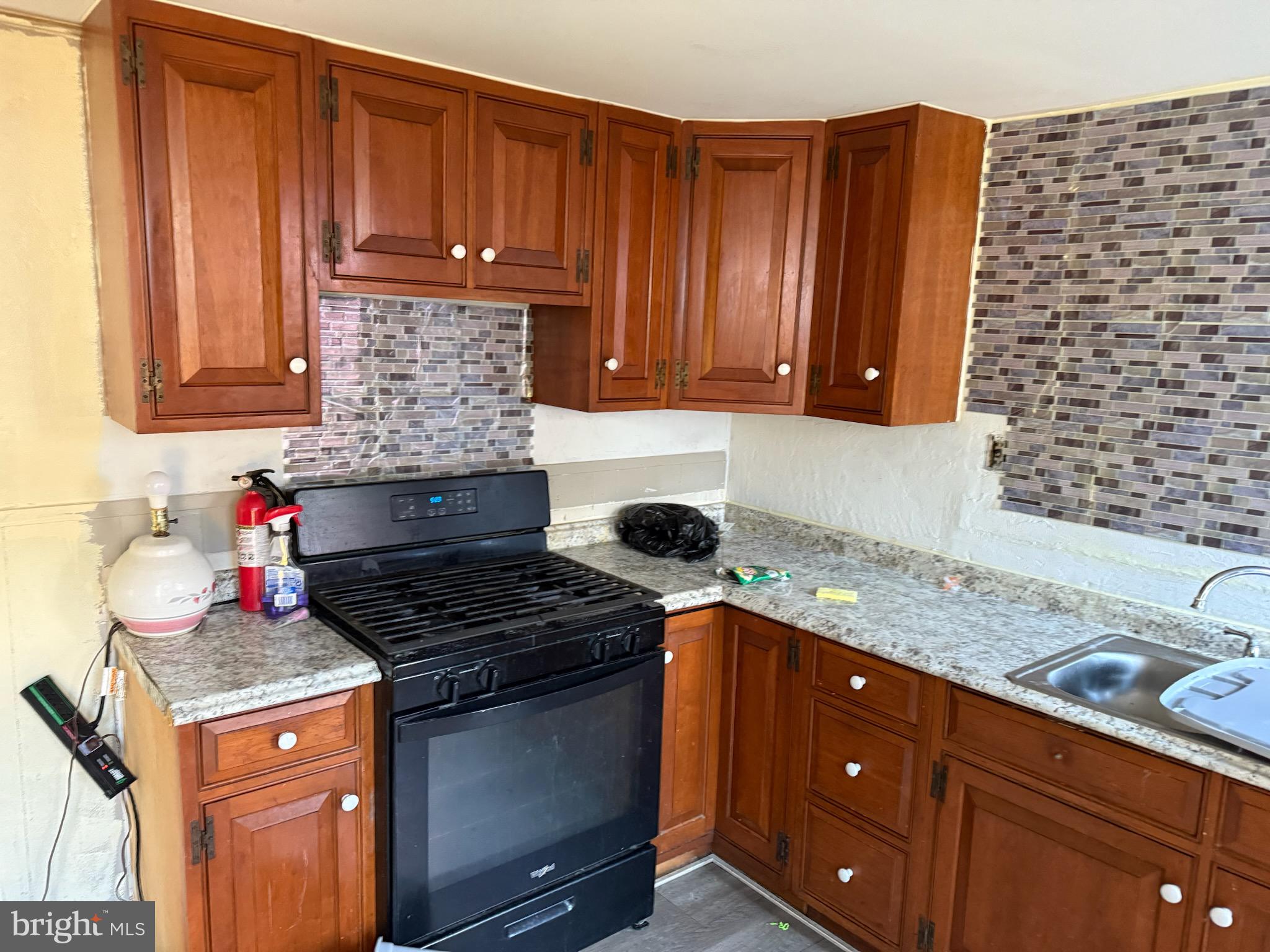 CABBAGE HILL - Residential Income