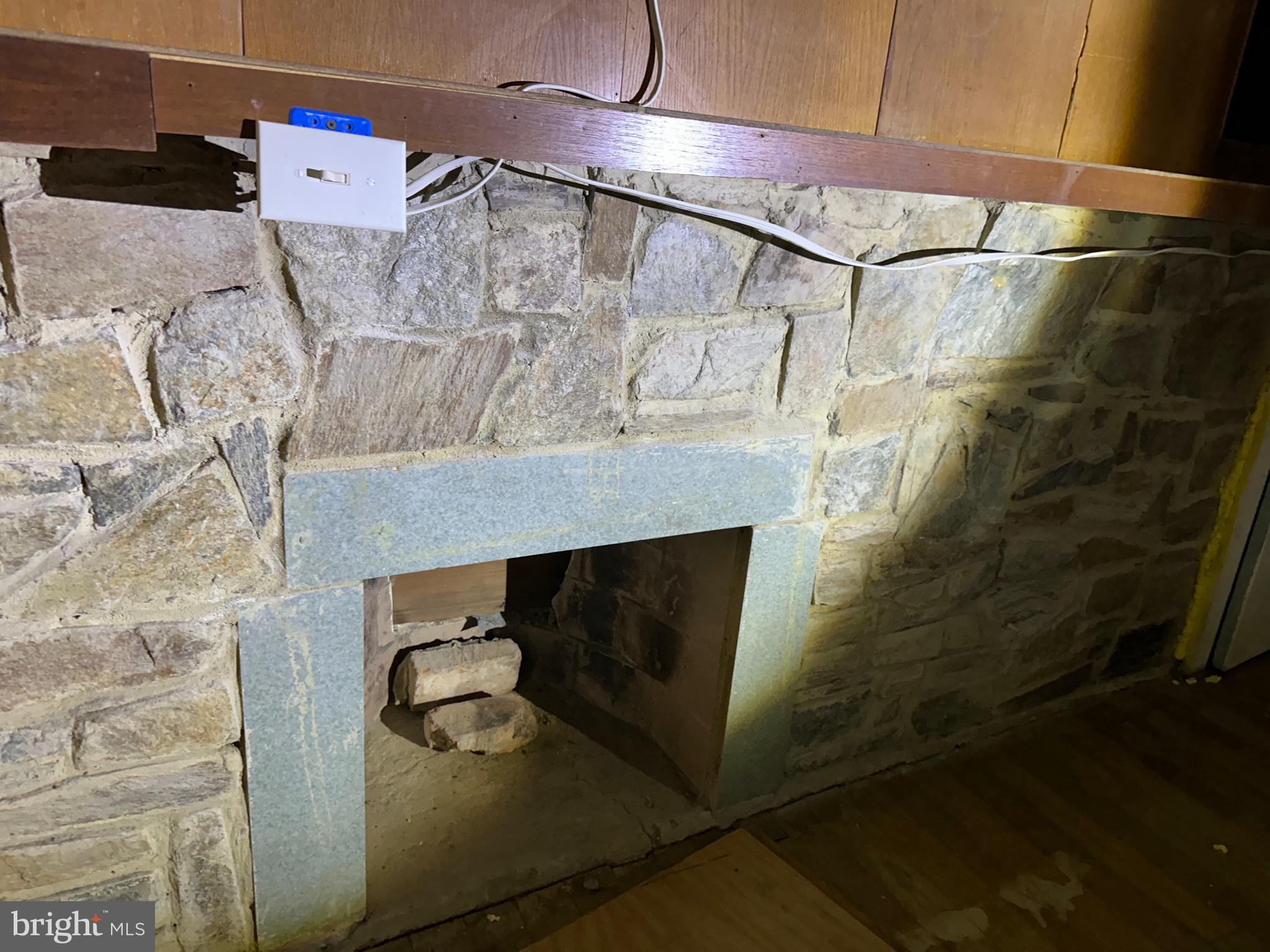 DOVER BALMORAL RIVERWOOD - Residential