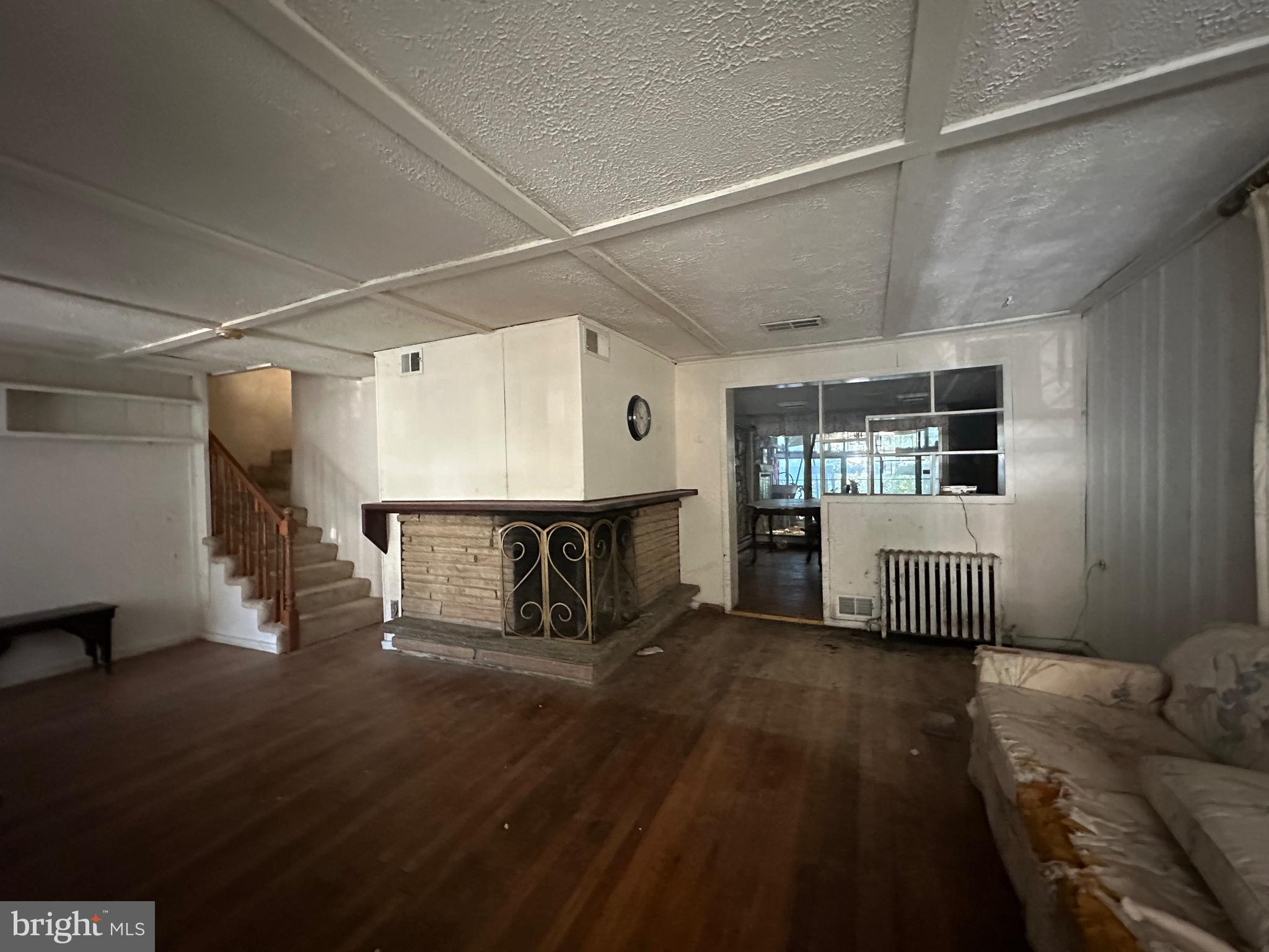 DOVER BALMORAL RIVERWOOD - Residential