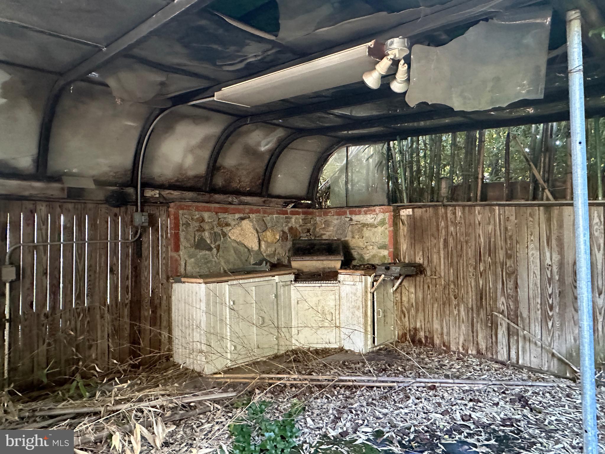 DOVER BALMORAL RIVERWOOD - Residential