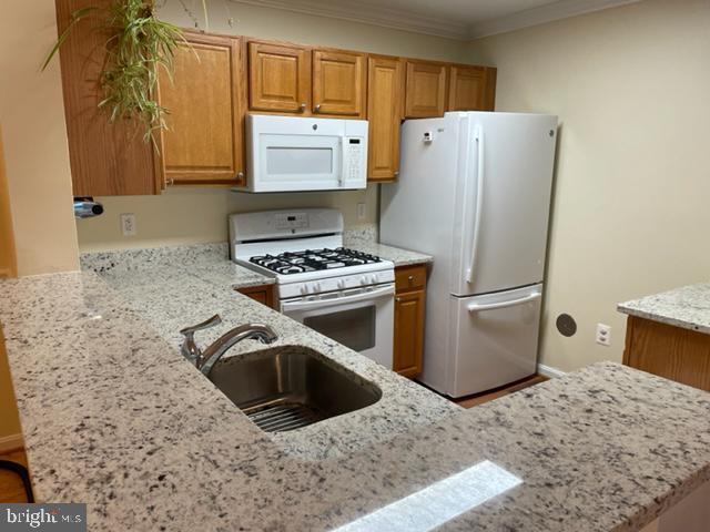 BROOKSTONE - Residential
