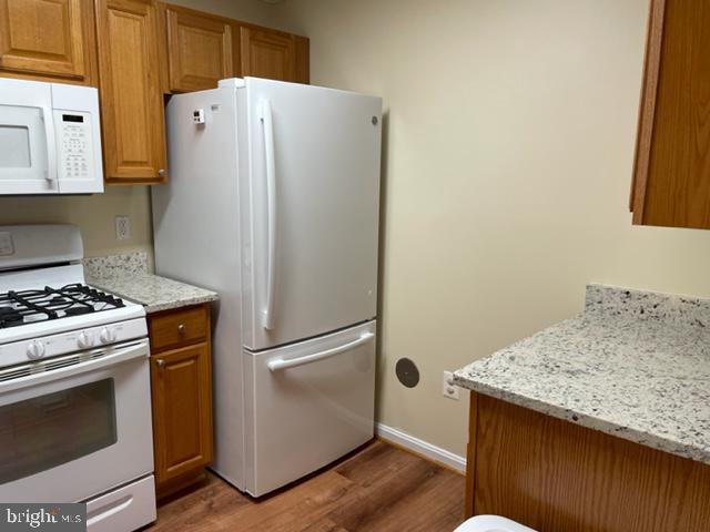 BROOKSTONE - Residential