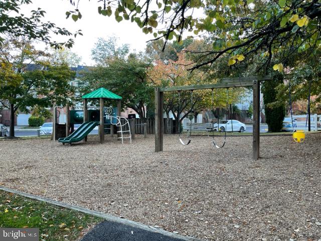 BROOKSTONE - Residential