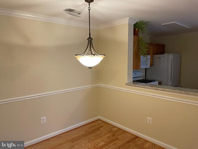 BROOKSTONE - Residential