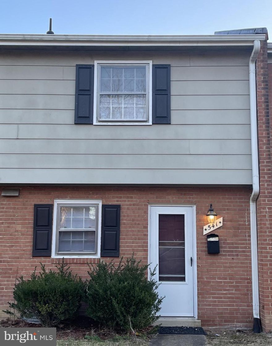 Newly updated 2-Level Townhome in great location in Fredericksburg facing the park.  Has 2 Bedrooms and 1 1/2 Baths (Half Bath on main floor and Full Bathroom on upper floor).  Freshly painted interior, New Luxury Vinyl Plank Flooring.  Central AC/Heat.  One Off-street parking spot available in additional to street parking. (No Animals/ No Smoking)
