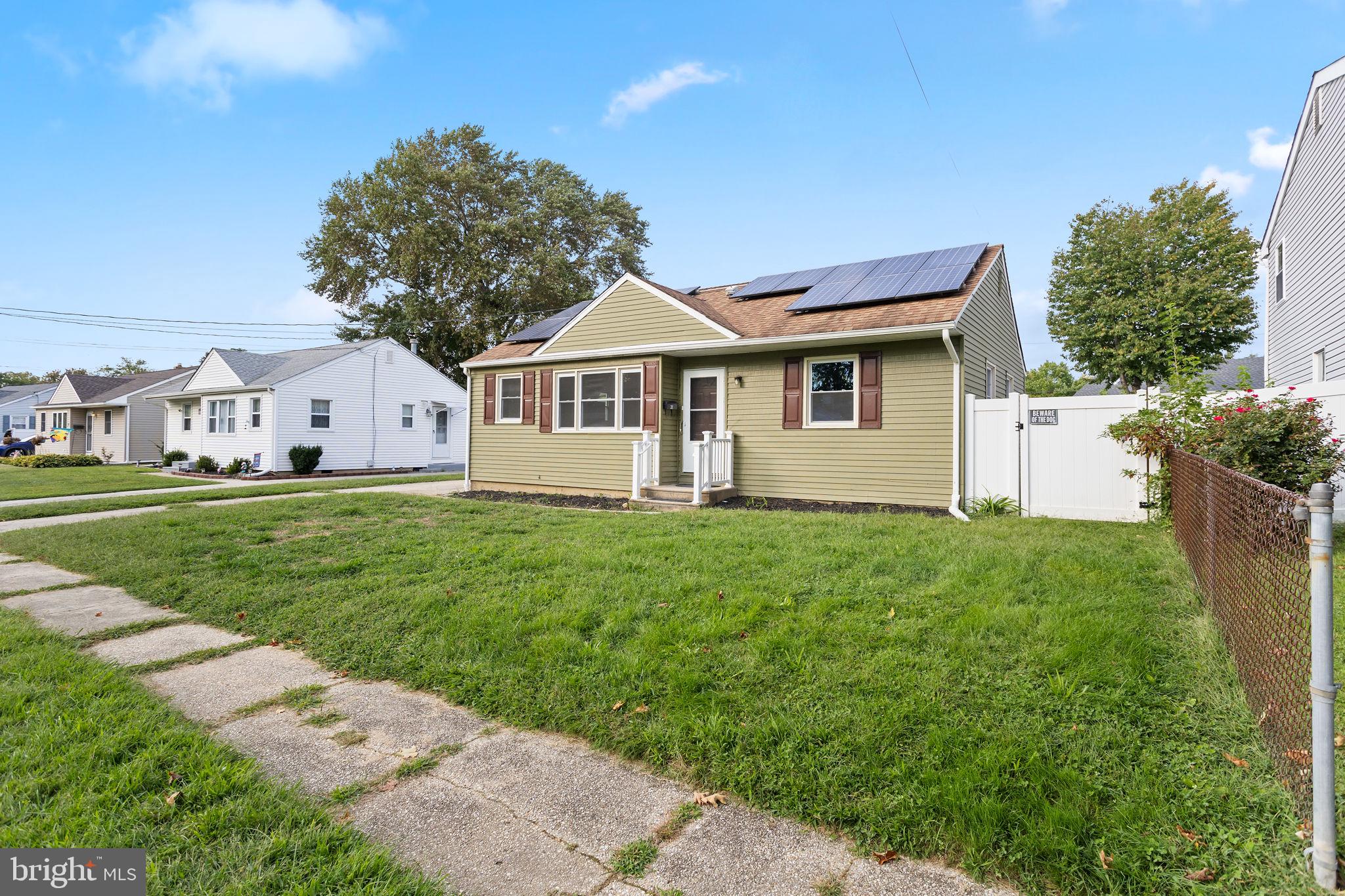 31 FARNSWORTH AVENUE