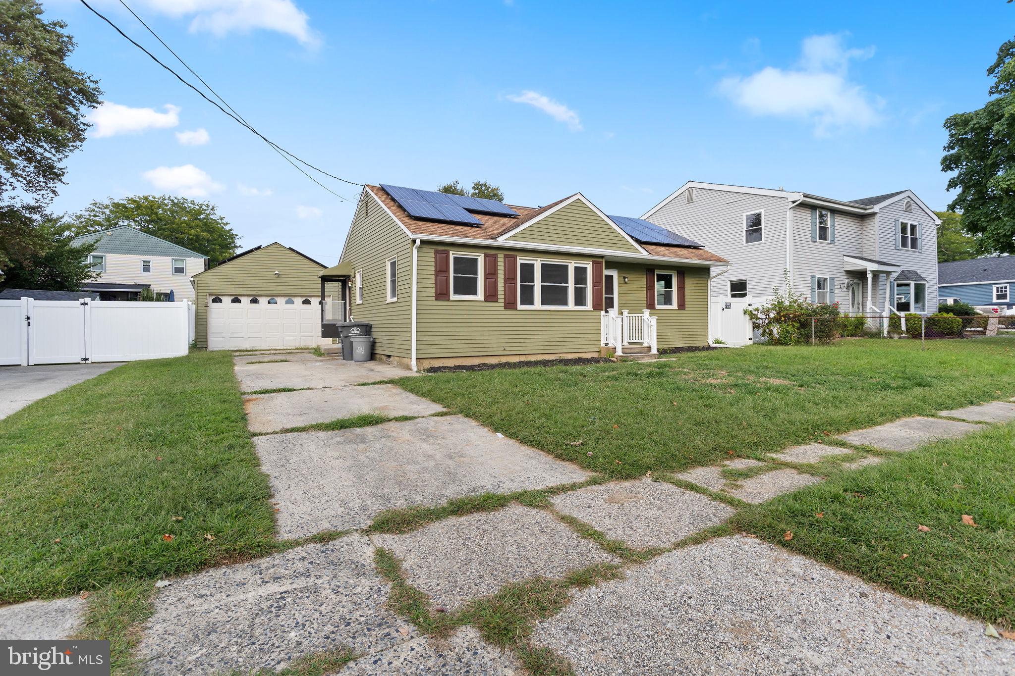 31 FARNSWORTH AVENUE