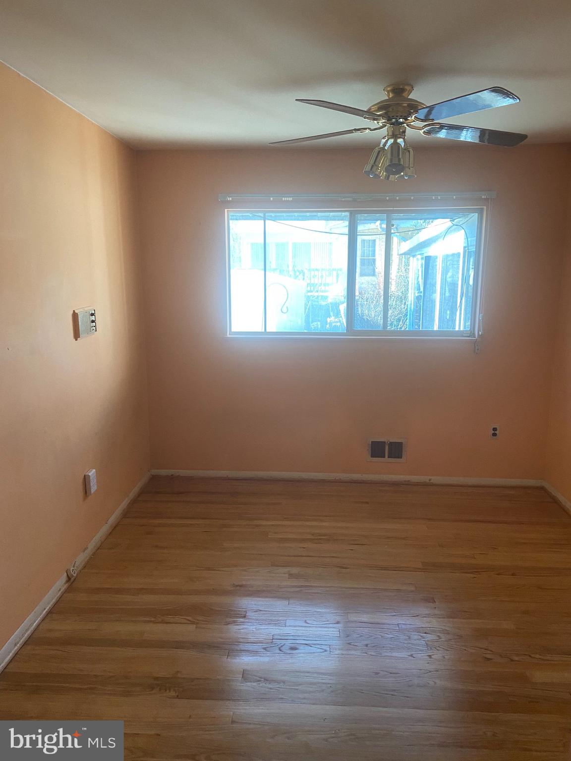 SUTER CIRCLE - Residential