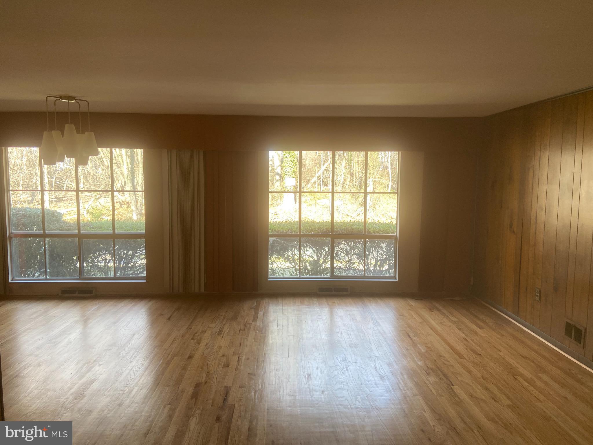 SUTER CIRCLE - Residential