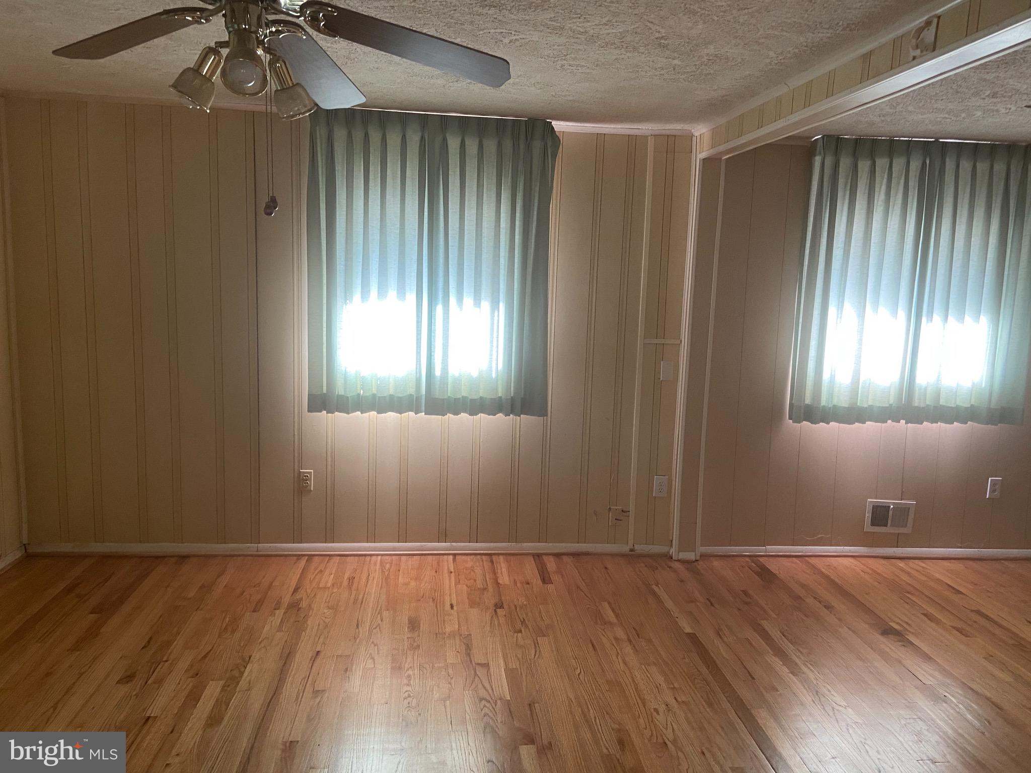 SUTER CIRCLE - Residential