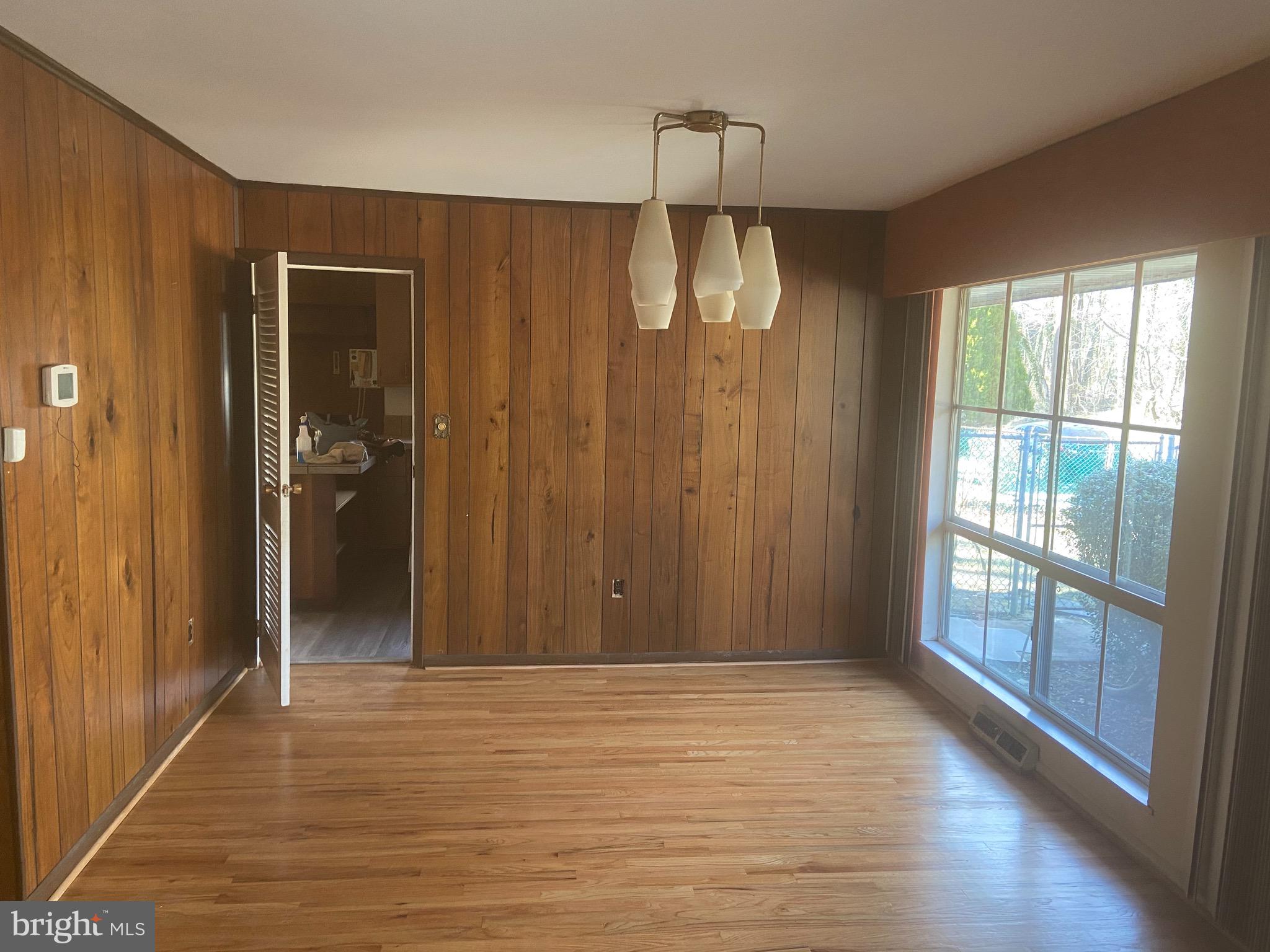 SUTER CIRCLE - Residential