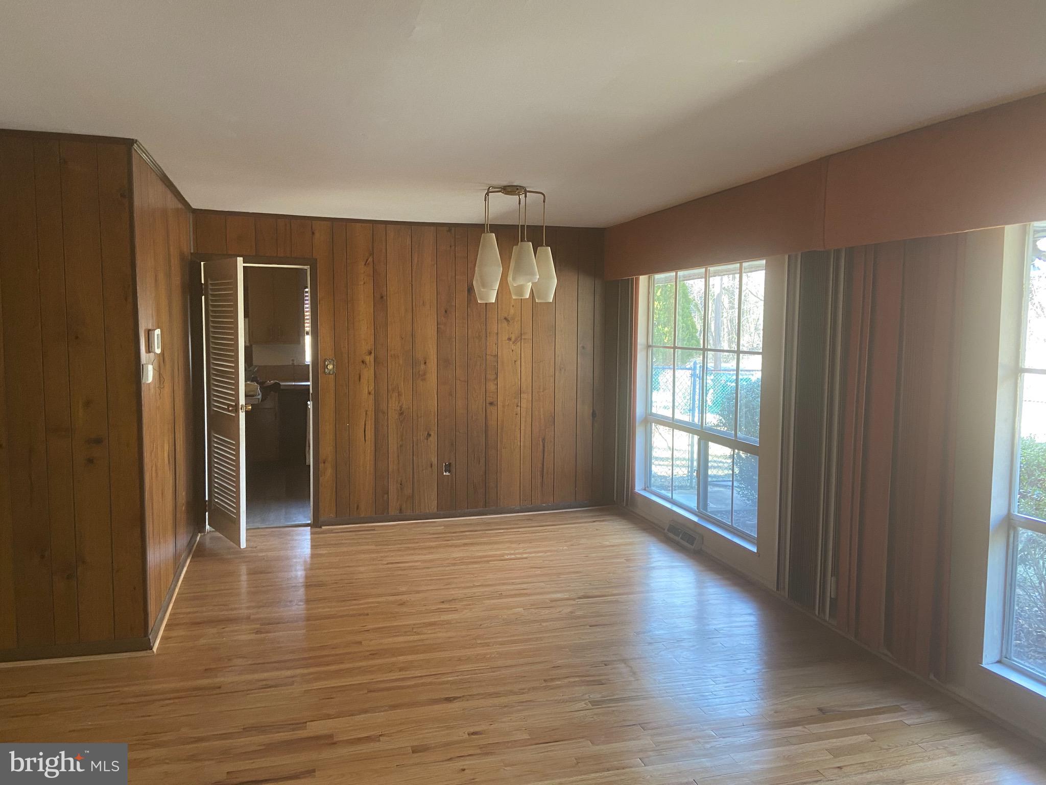 SUTER CIRCLE - Residential