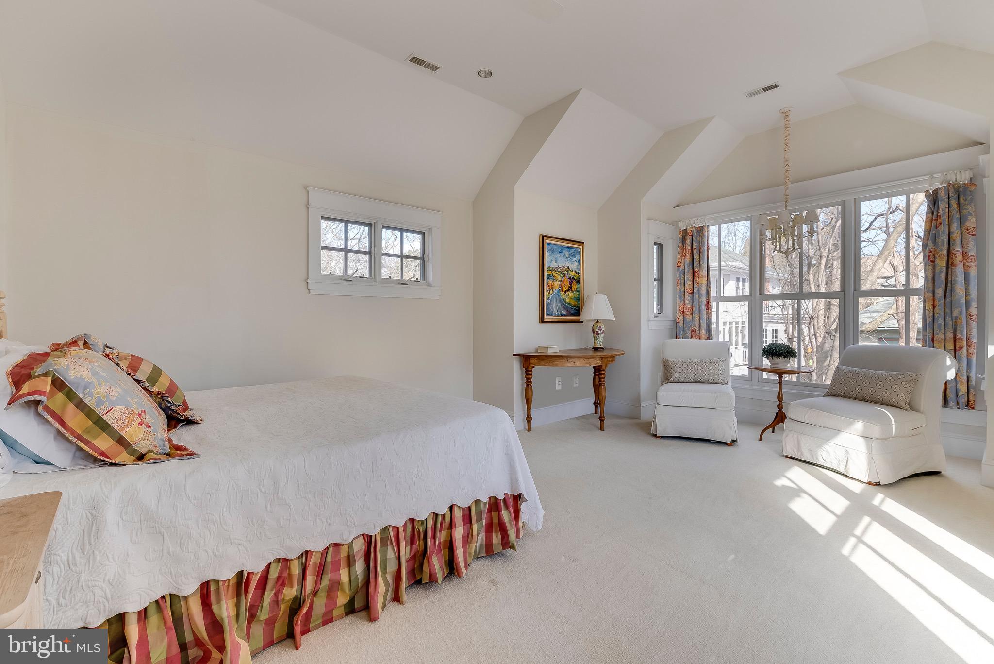 MURRAY HILL - Residential