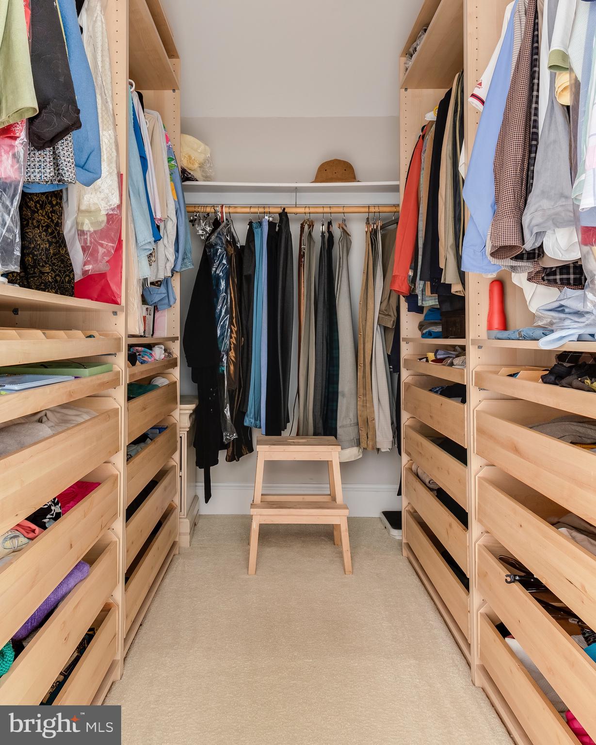 MURRAY HILL - Residential