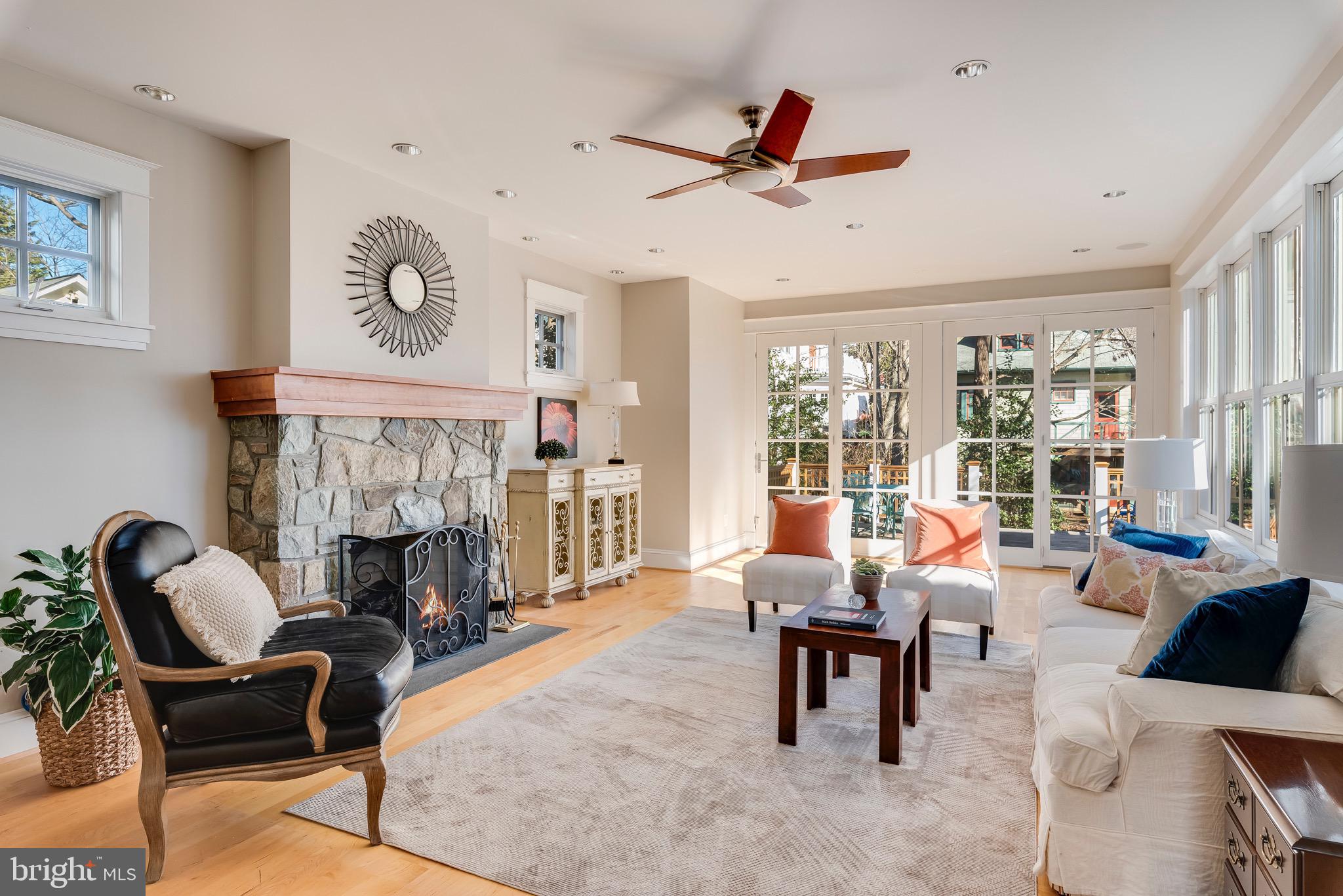 MURRAY HILL - Residential