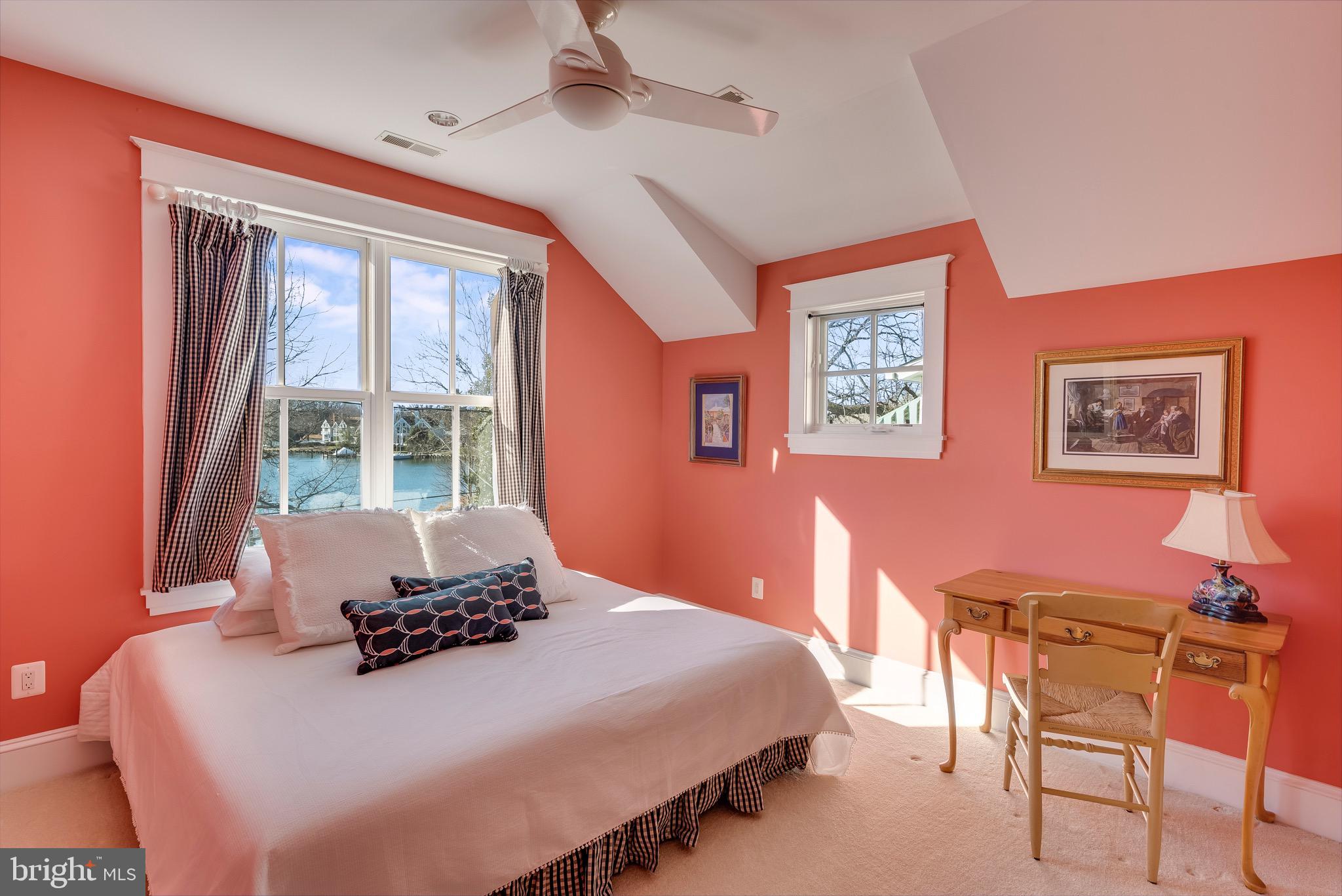 MURRAY HILL - Residential