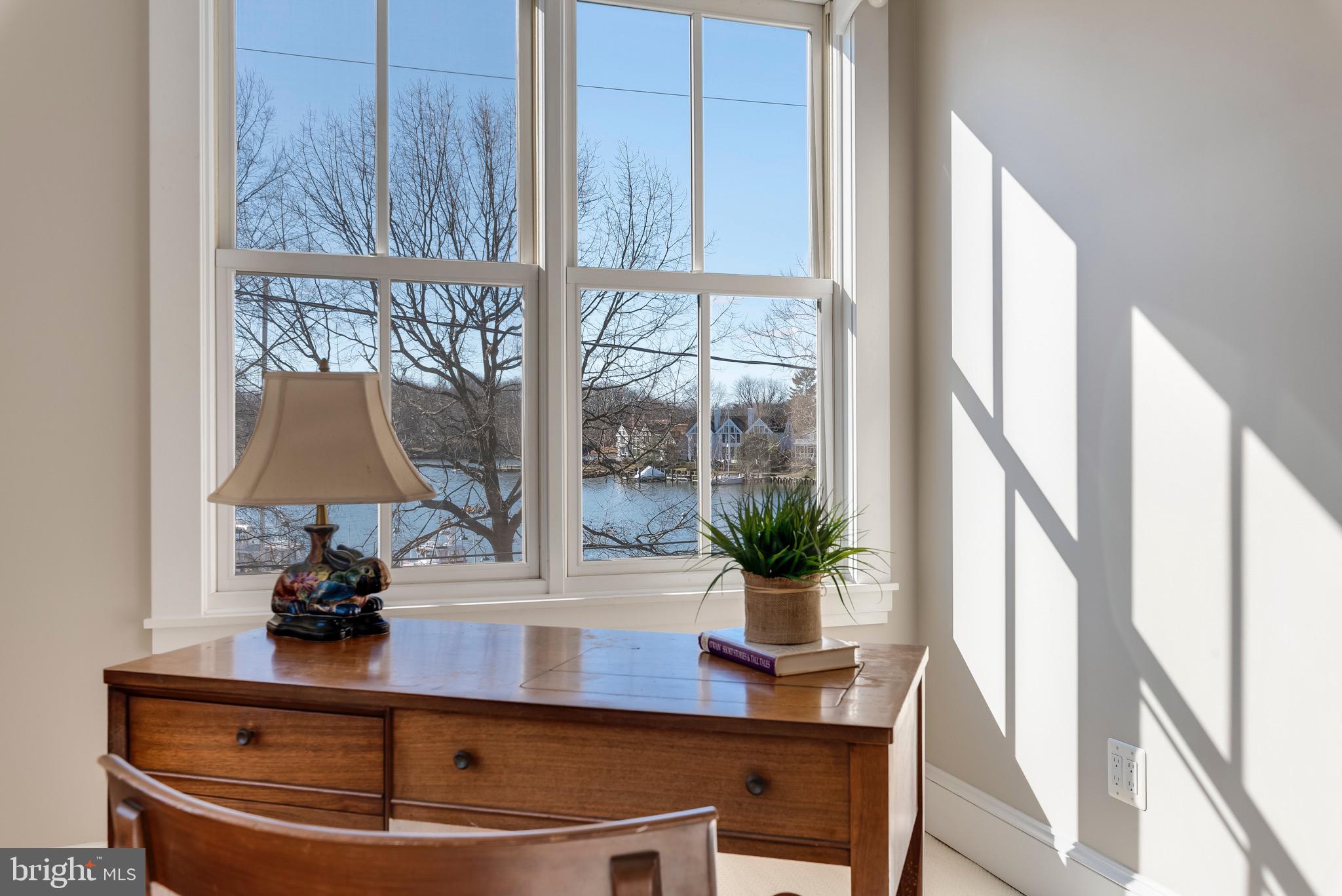 MURRAY HILL - Residential