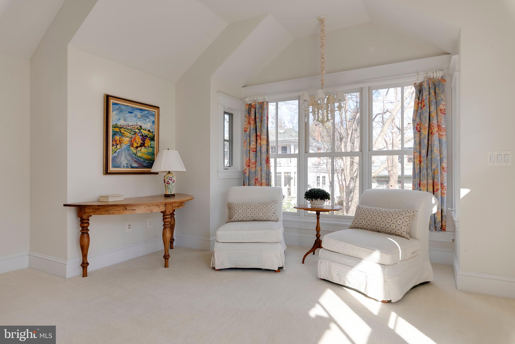 MURRAY HILL - Residential