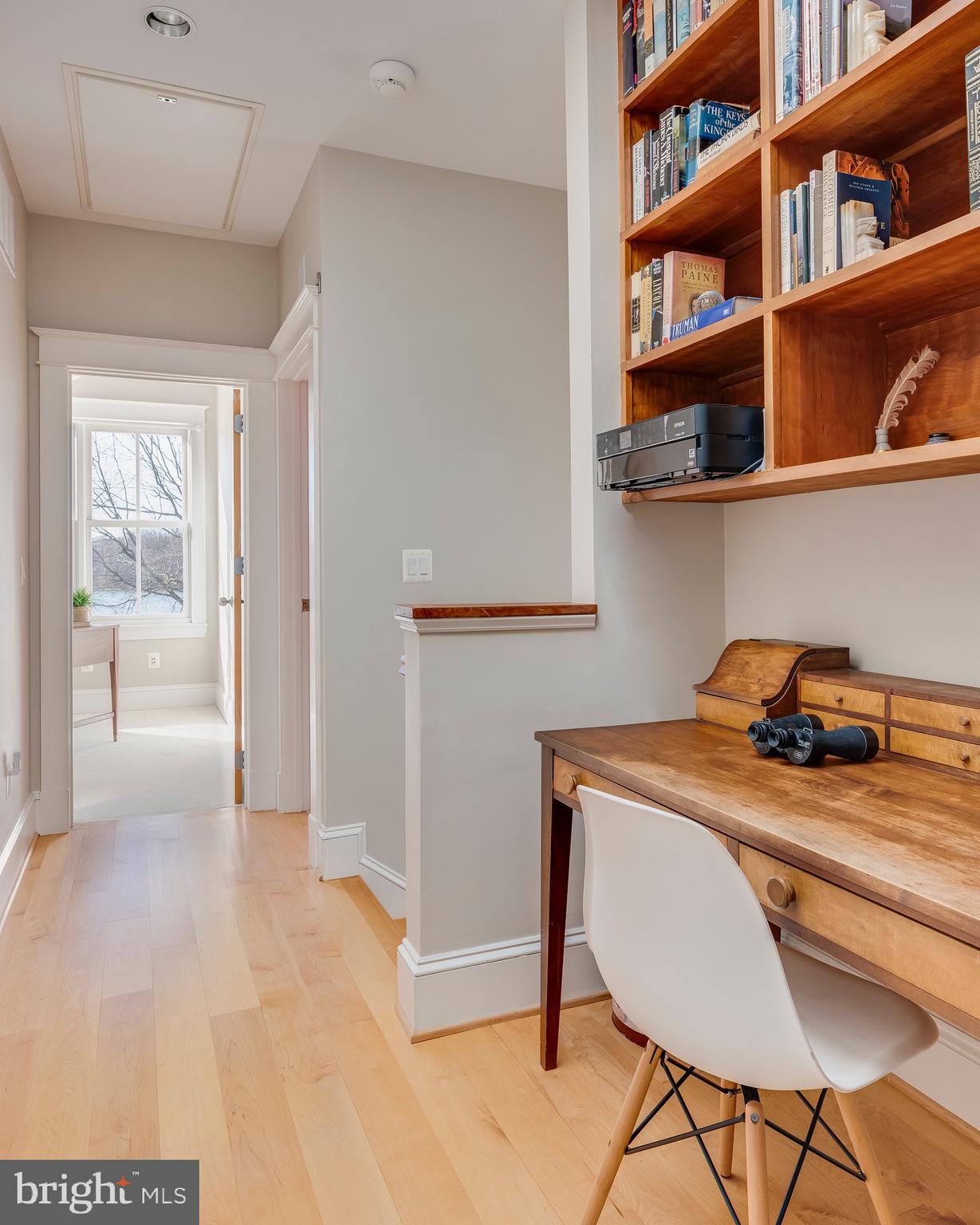 MURRAY HILL - Residential