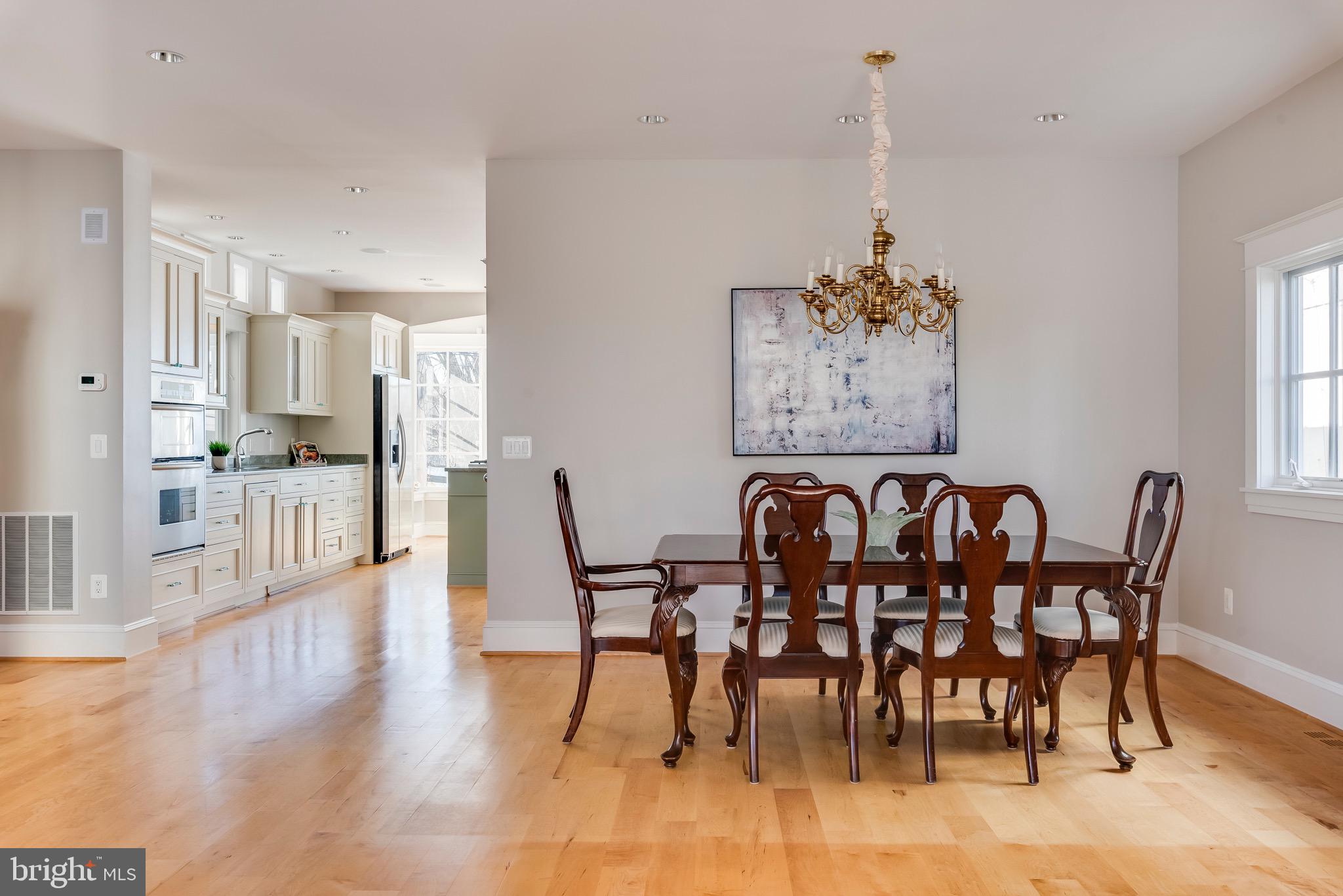 MURRAY HILL - Residential