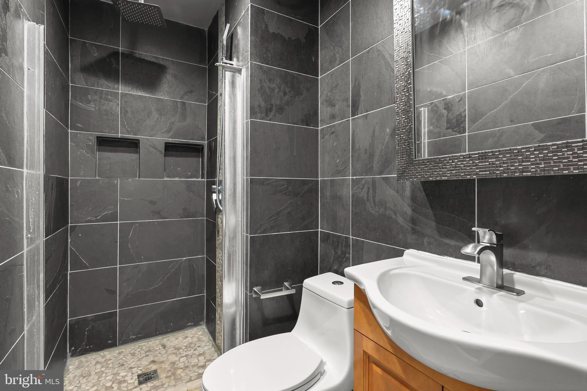 NOTTINGHAM - Residential Lease