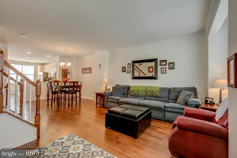 MOOREFIELD - Residential Lease