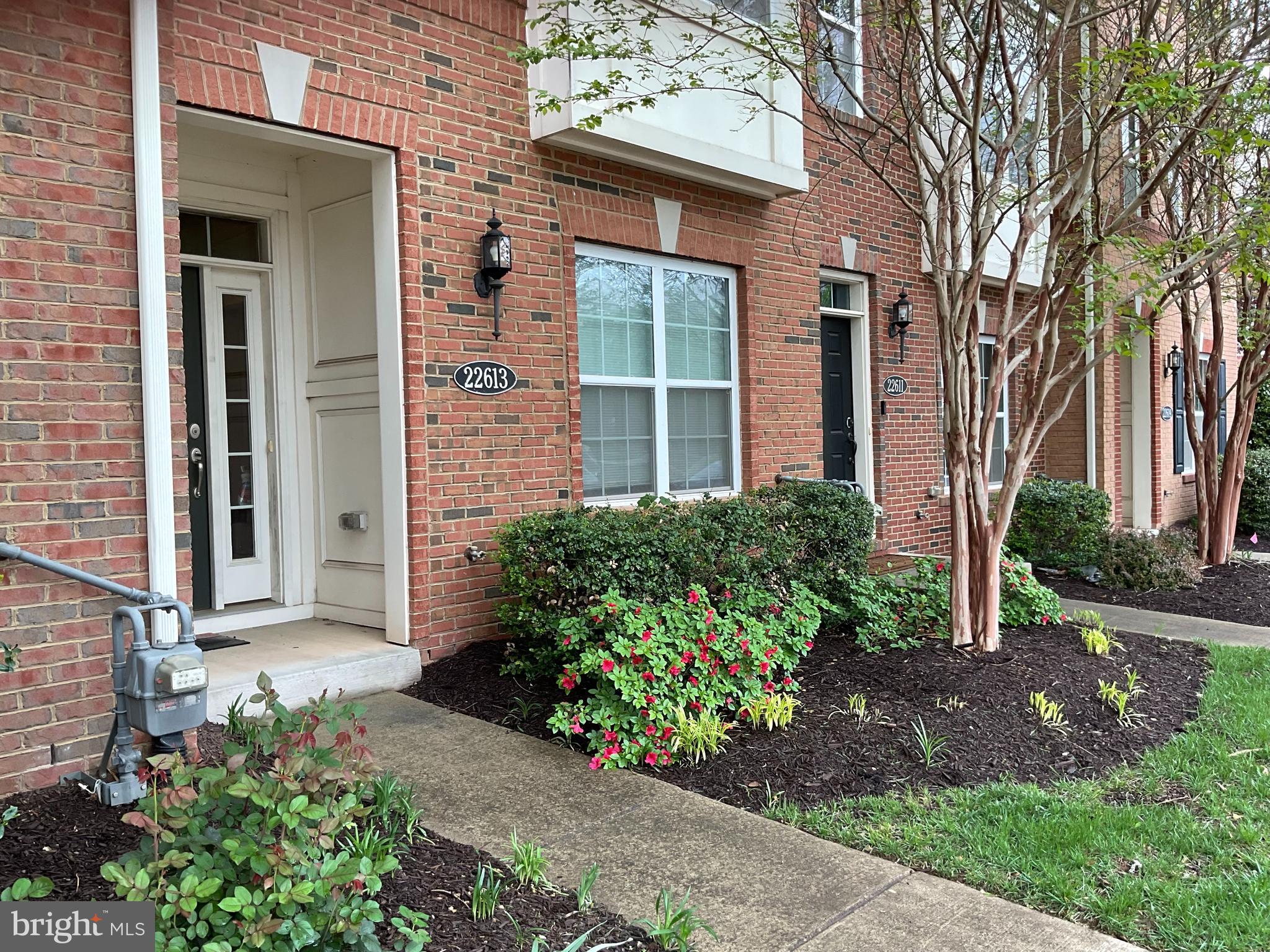 MOOREFIELD - Residential Lease