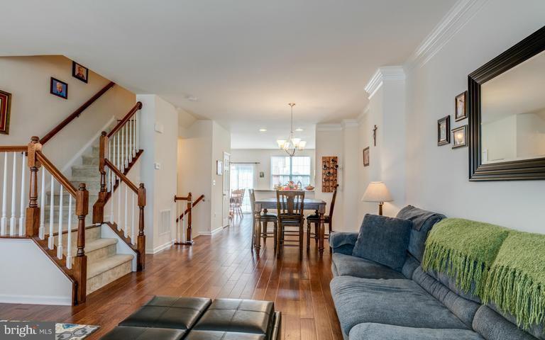 MOOREFIELD - Residential Lease