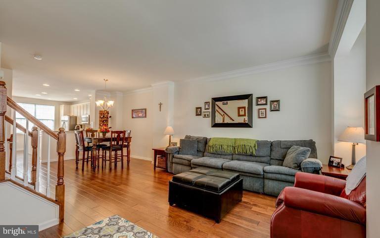 MOOREFIELD - Residential Lease