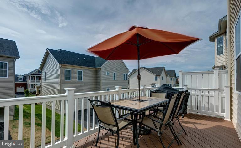 MOOREFIELD - Residential Lease