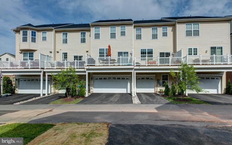 MOOREFIELD - Residential Lease