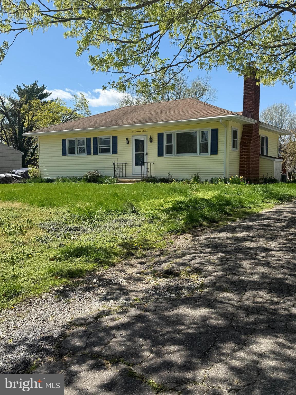 Looking for a turnkey, beautifully remodeled cottage in town Easton? Look no more this stunning 3-bedroom, 2 full bath, one level living, hardwood floors, granite countertops, primary bedroom with ensuite primary bathroom, wood burning fireplace, built-ins, mud room, large yard, paved driveway with parking, shed, and minutes to shopping, restaurants, and the hospital. This lovely home won't last long call to schedule your showing today!