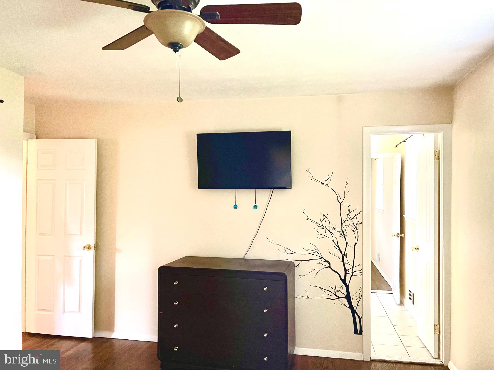 ROCKVILLE PARK - Residential