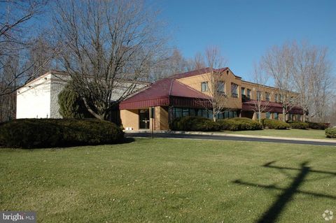 Photo of 6407 SW Crain Highway, UPPER MARLBORO, MD 20772 (MLS # MDPG2207098)