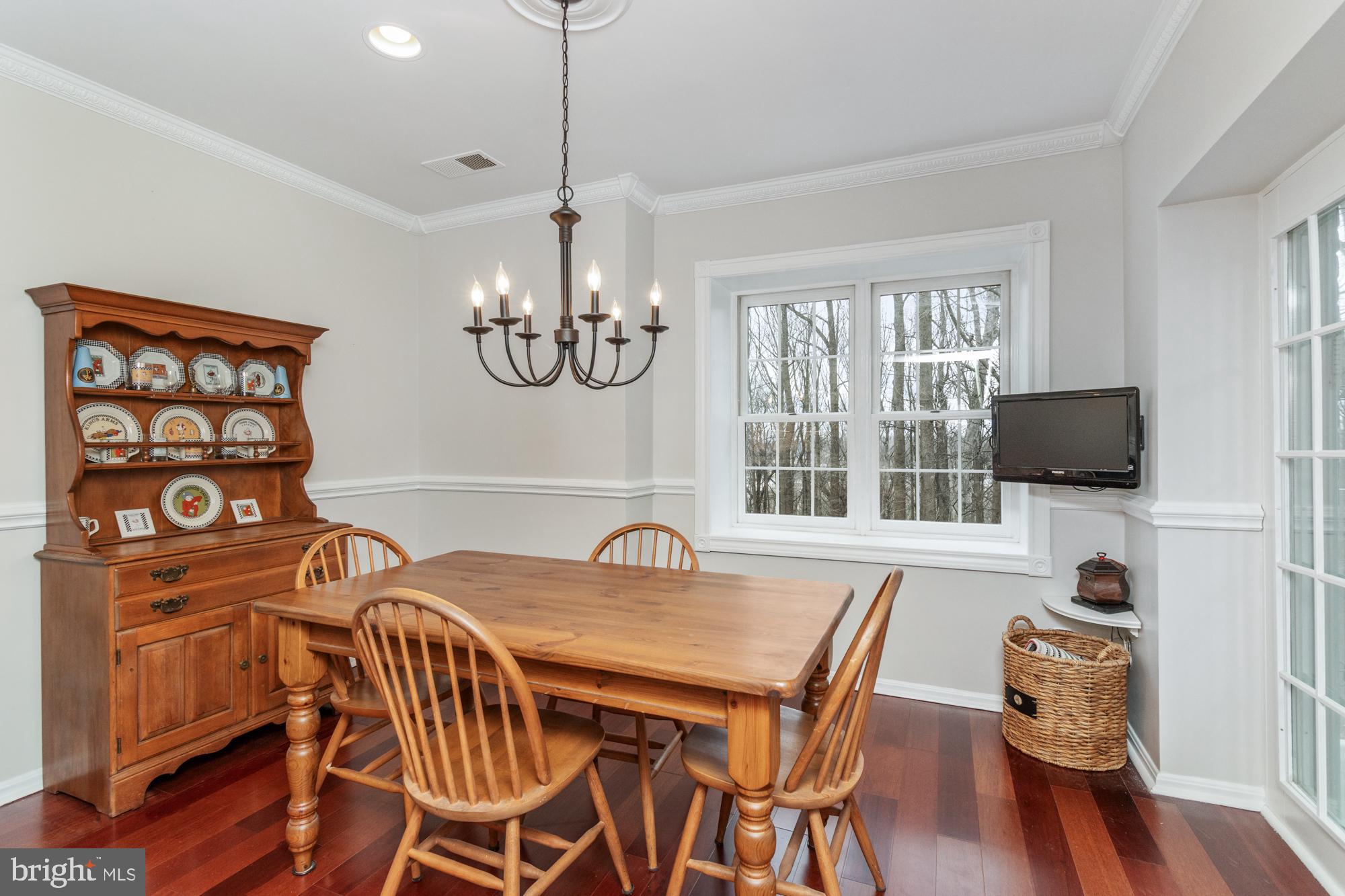 BELMONT FOREST - Residential